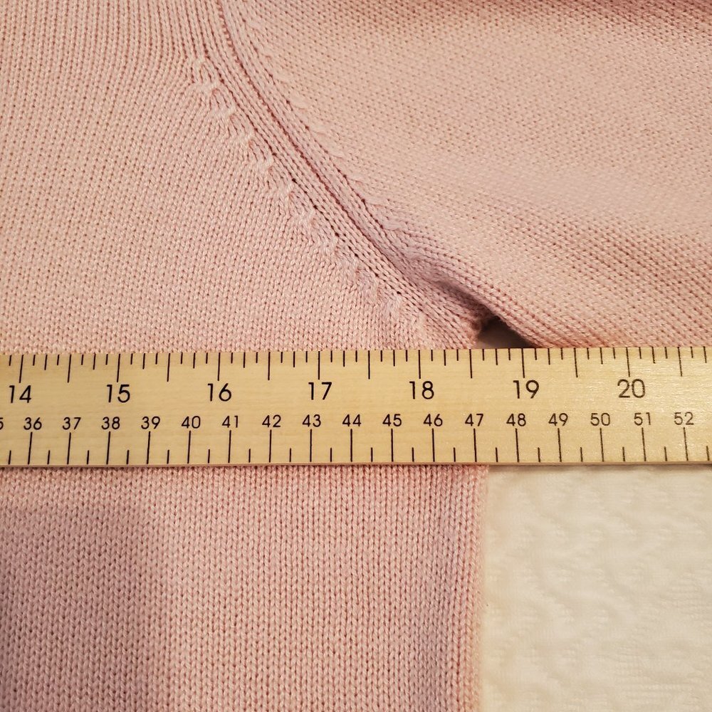 Victoria Secret women crew neck sweater "Love" pink. size M. - Picture 7 of 8